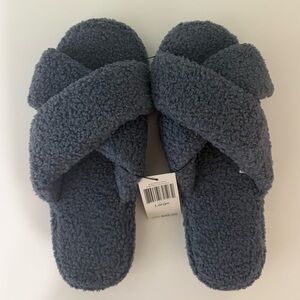 NWT Vera Bradley Teddy Cozy Blue Fuzzy Slippers Size Large 9-10